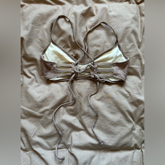 Xhilaration Bikini Top - Picture 3 of 3